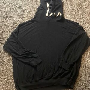 3/$15. Men’s Buffalo sweatshirt XL